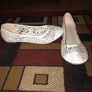 David’s Bridal Lace Ballet Flats